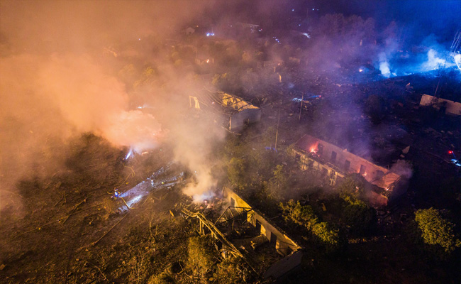 26 killed, 61 injured in blast at fireworks factory in China